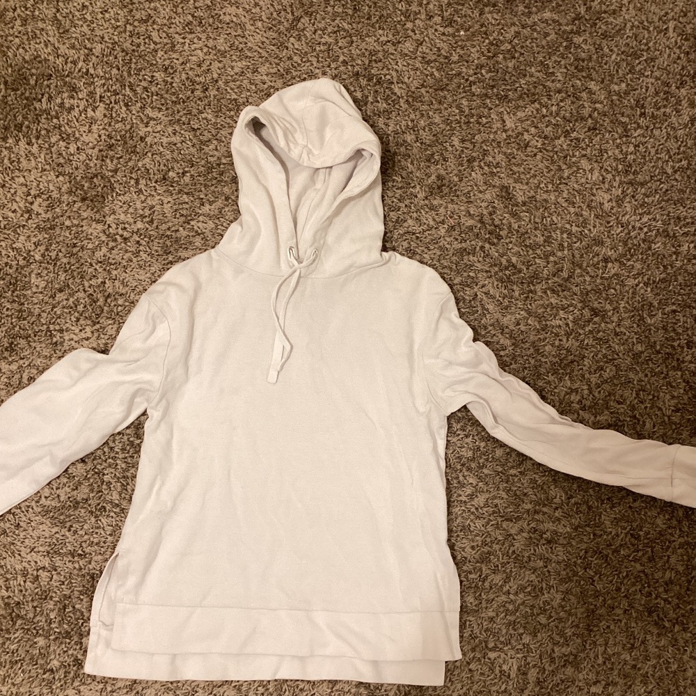 Target, Medium, Off white